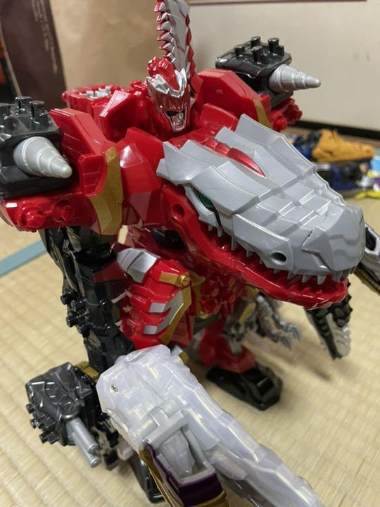 騎士流戦隊　リュウソウジャー