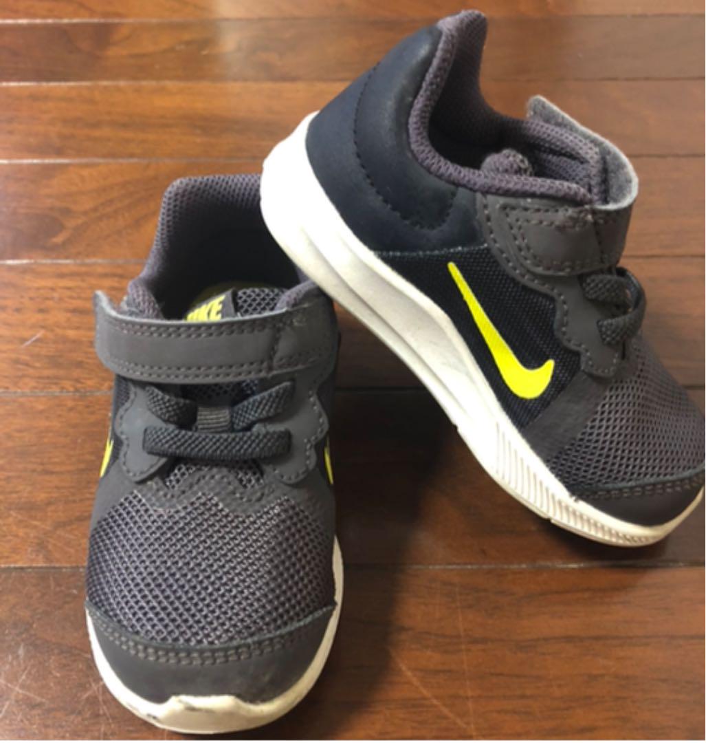 メルカリ Nike ナイキ スニーカー キッズ ナイキ 1 100 中古や未使用のフリマ メルカリ Nike ナイキ スニーカー キッズ ナイキ 1 100 中古や未使用のフリマ