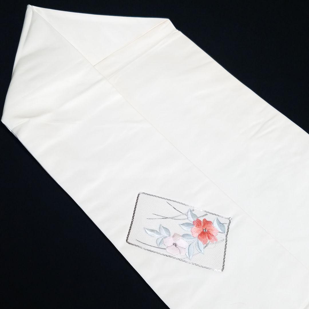 年末のプロモーション特価！ M3233【着物と帯 京月花】□お仕立て上がり/白地に刺繍花正絹 着物・浴衣