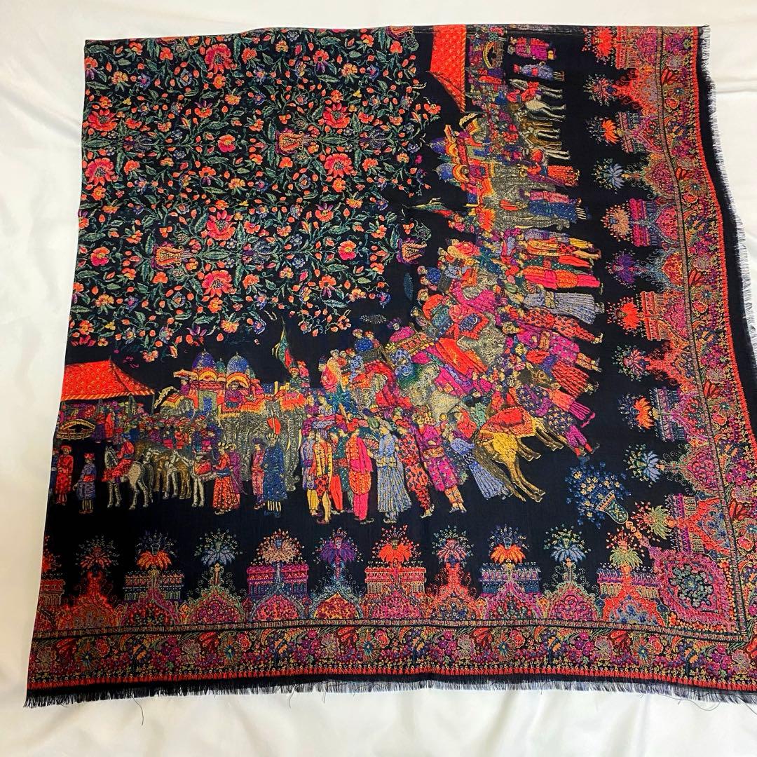 イタリー製大判ストール スカーフ テーブルクロス約140cm ウール目立った傷や汚れなし