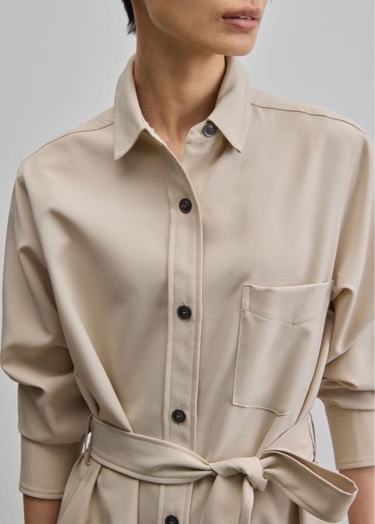 美品！現行品！ ソージュ ソフトオックスシャツワンピース ベージュ