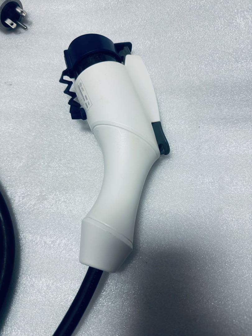 美品 日産リーフ充電ケーブル3NK5E 7.5m B