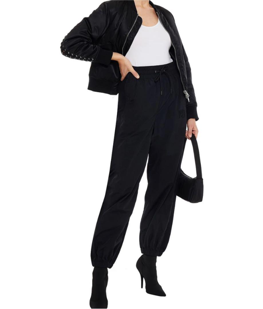 新品 alexander wang スウェットナイロンジョガー パンツ 注目のブランド 販売売れ済 新品 激レア ALEXANDER WANG アレキサンダーワン ナイロンパンツ その他