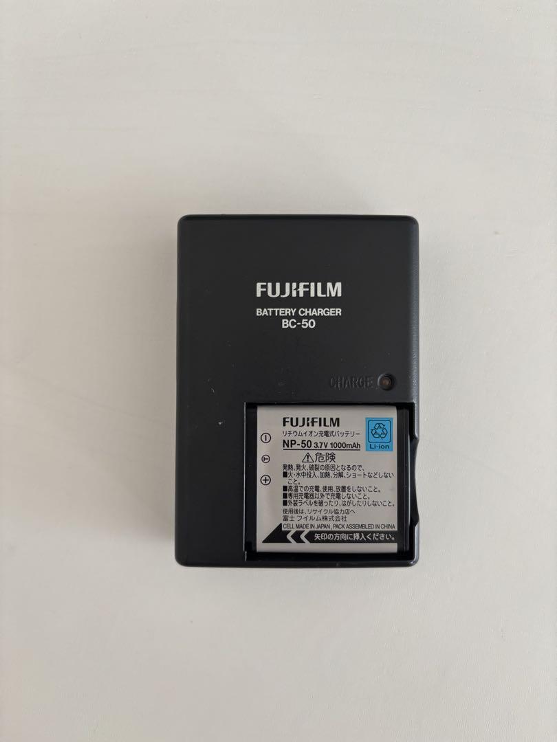 デジタルカメラ FUJIFILM fine pix F50fd