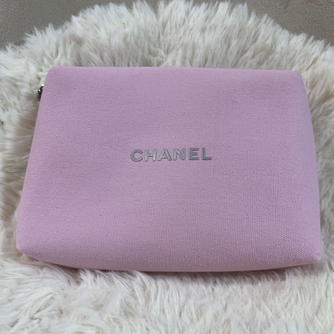 CHANEL ピンク キャンバスポーチ - メルカリ
