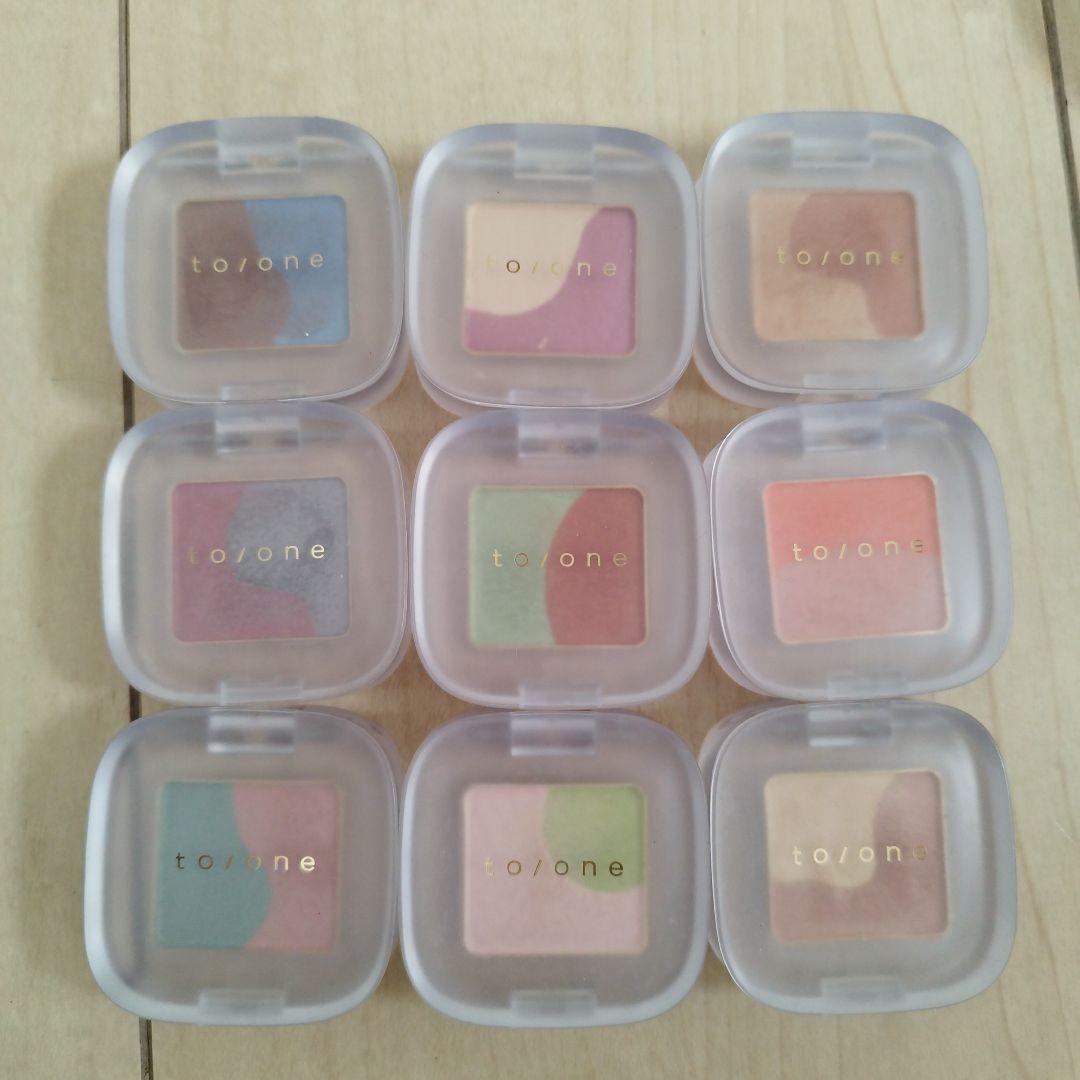 to/one 多色アイシャドウパレット