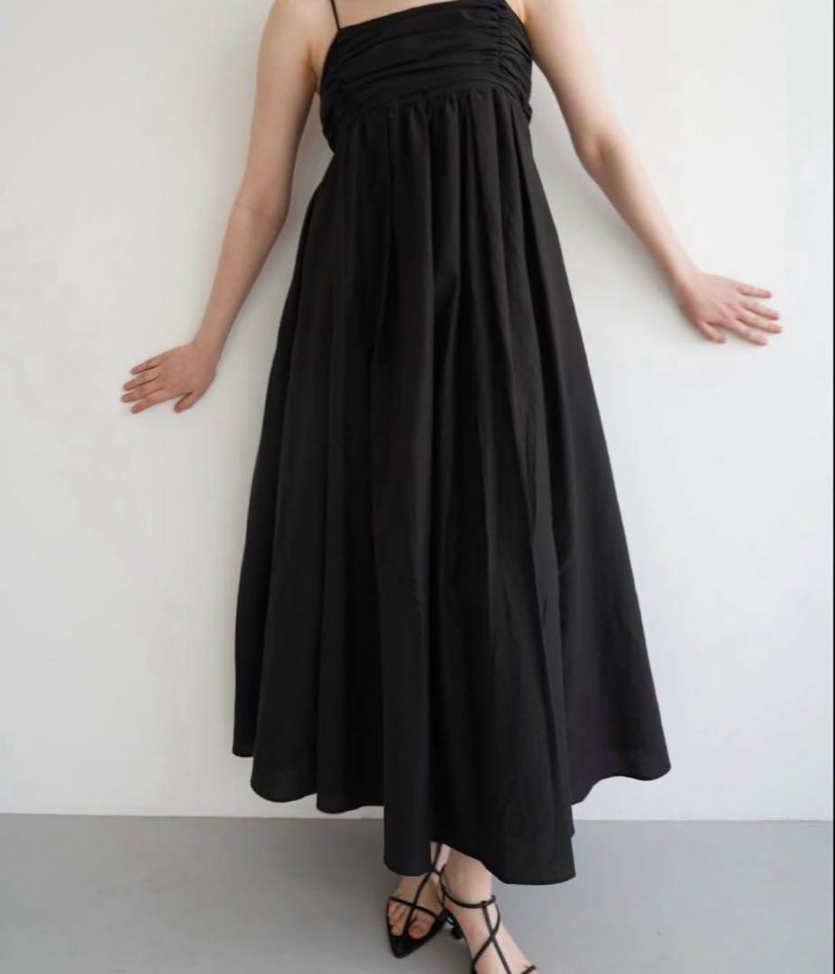 Acka. gather volume camisole one-piece 黒