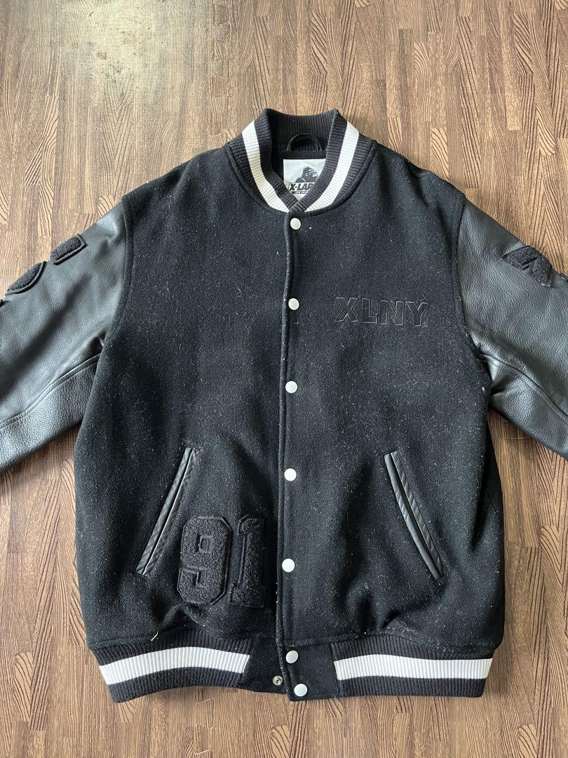 美品　エクストララージ　XL Ｌサイズ　黒スタジャン 袖レザー　バックロゴ
