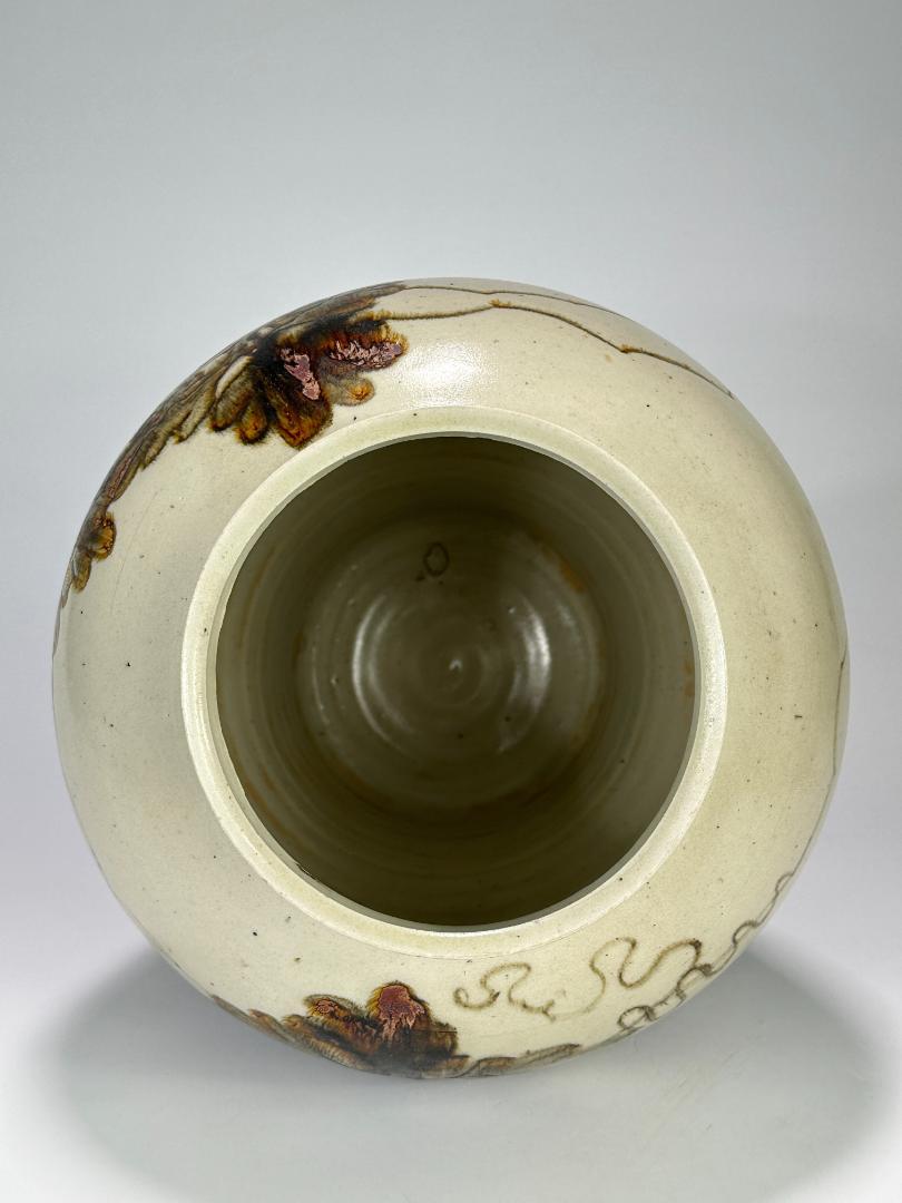 韓国美術　李朝時代　白磁　鉄絵　花卉文　大壺　大花瓶　壺
