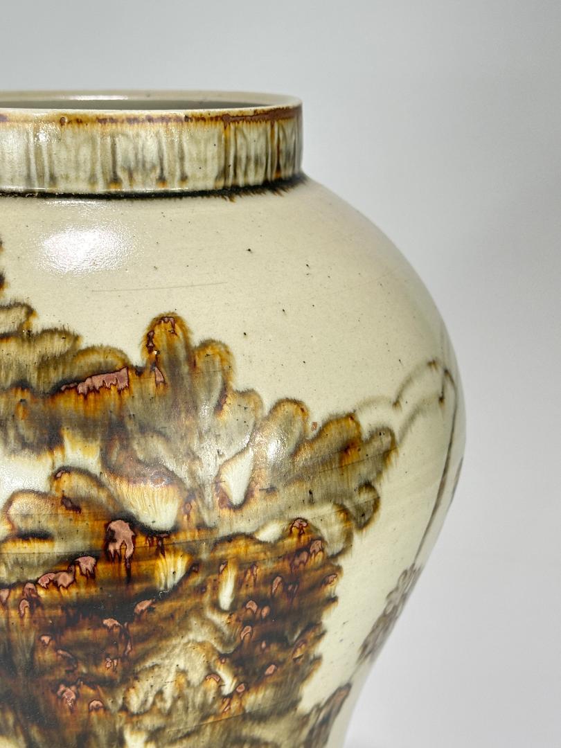 韓国美術　李朝時代　白磁　鉄絵　花卉文　大壺　大花瓶　壺