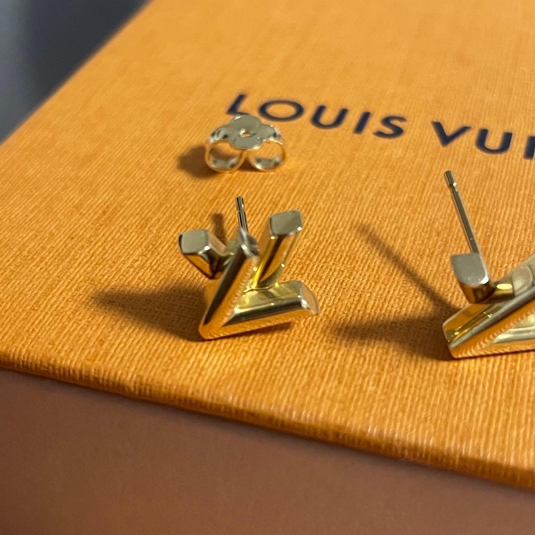 美品 LOUIS VUITTON ピアス・GO-14 美品 LOUIS VUITTON ピアス・GO-14