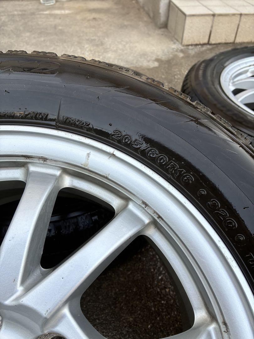 ノア・ヴォクシー等に！ブリヂストン　205/60R16スタッドレス！