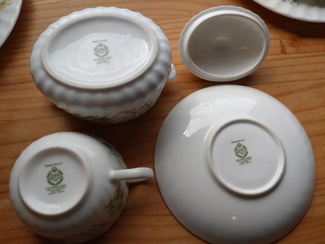 ティーカップトリオセット 4客