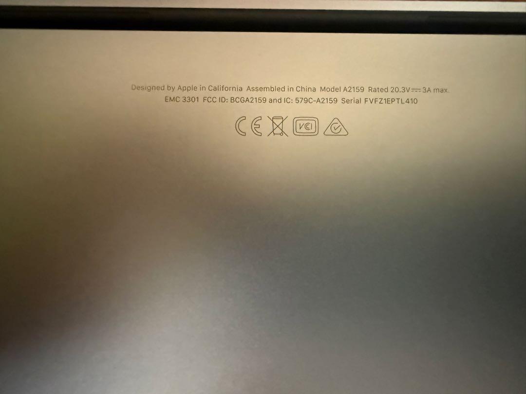 ★MacBook Pro 13インチ MUHP2J/A スペースグレイ★