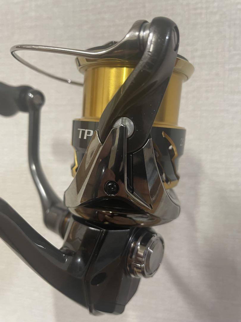 シマノ 20 ツインパワー 2500shg 美品 おまけ付 Amazon.com : SHIMANO 20 Twin Power 4000XG : Sports & Outdoors