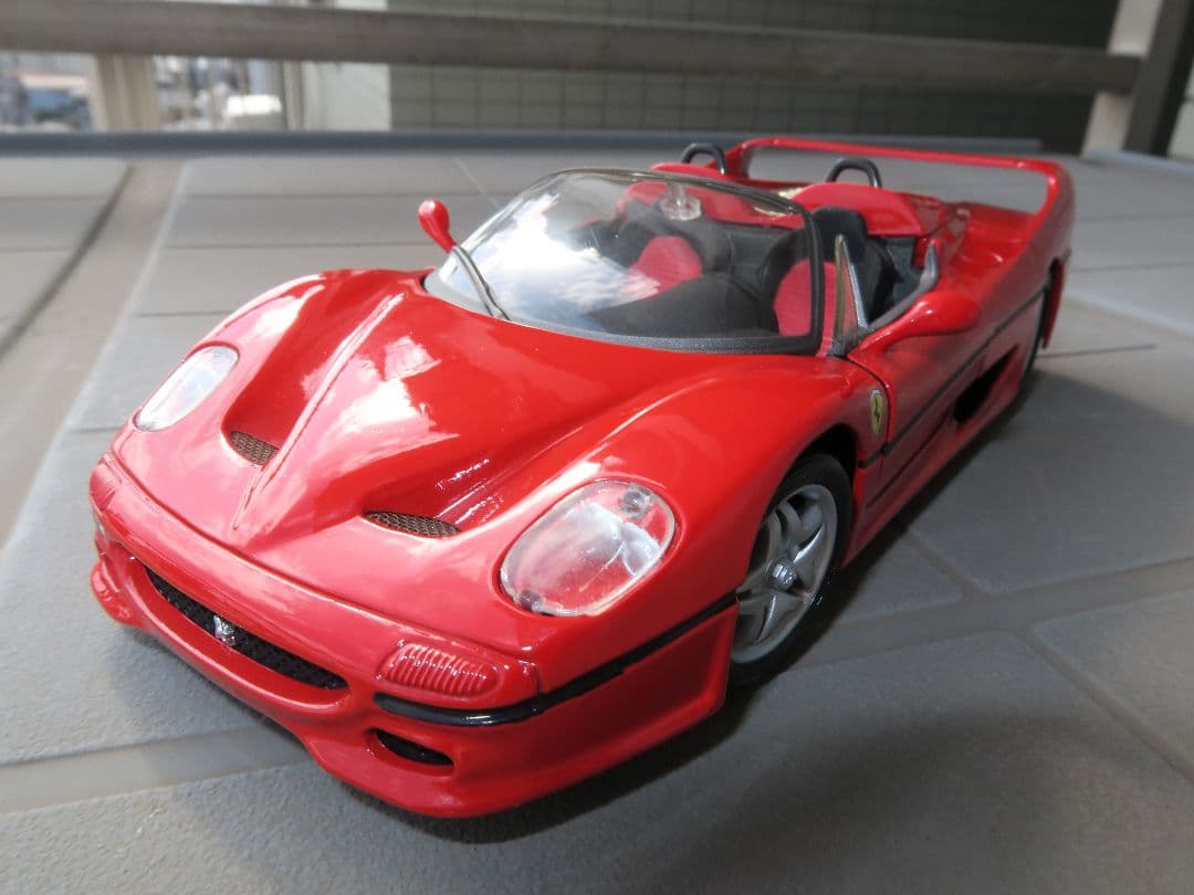 絶版 Ferrari F50【1/24ダイキャストミニカー】Maisto社製