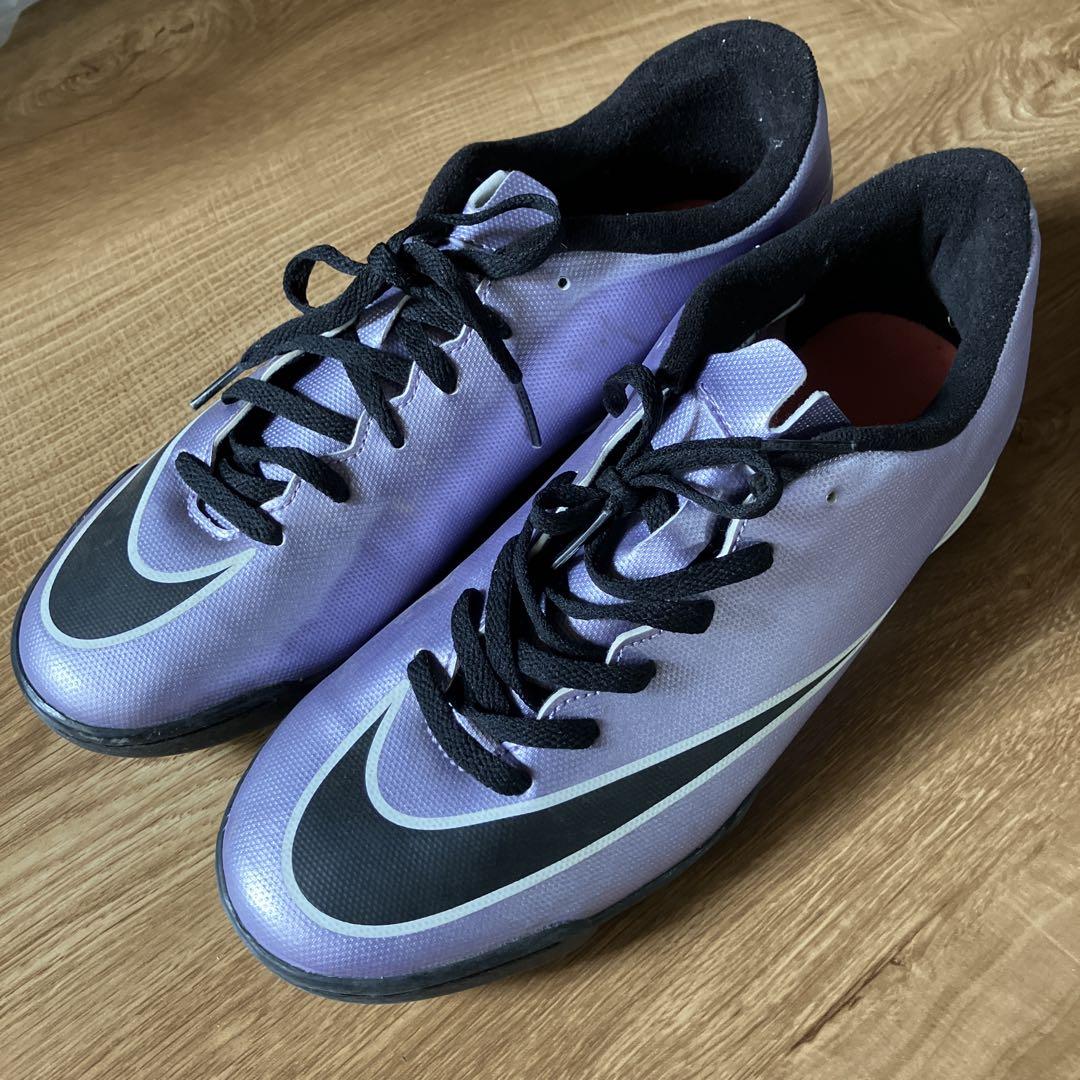 【2025年】高評価レビューアイテム特集 Nike フットサル サッカー トレーニングシューズ 26.5㎝ 紫色 シューズ
