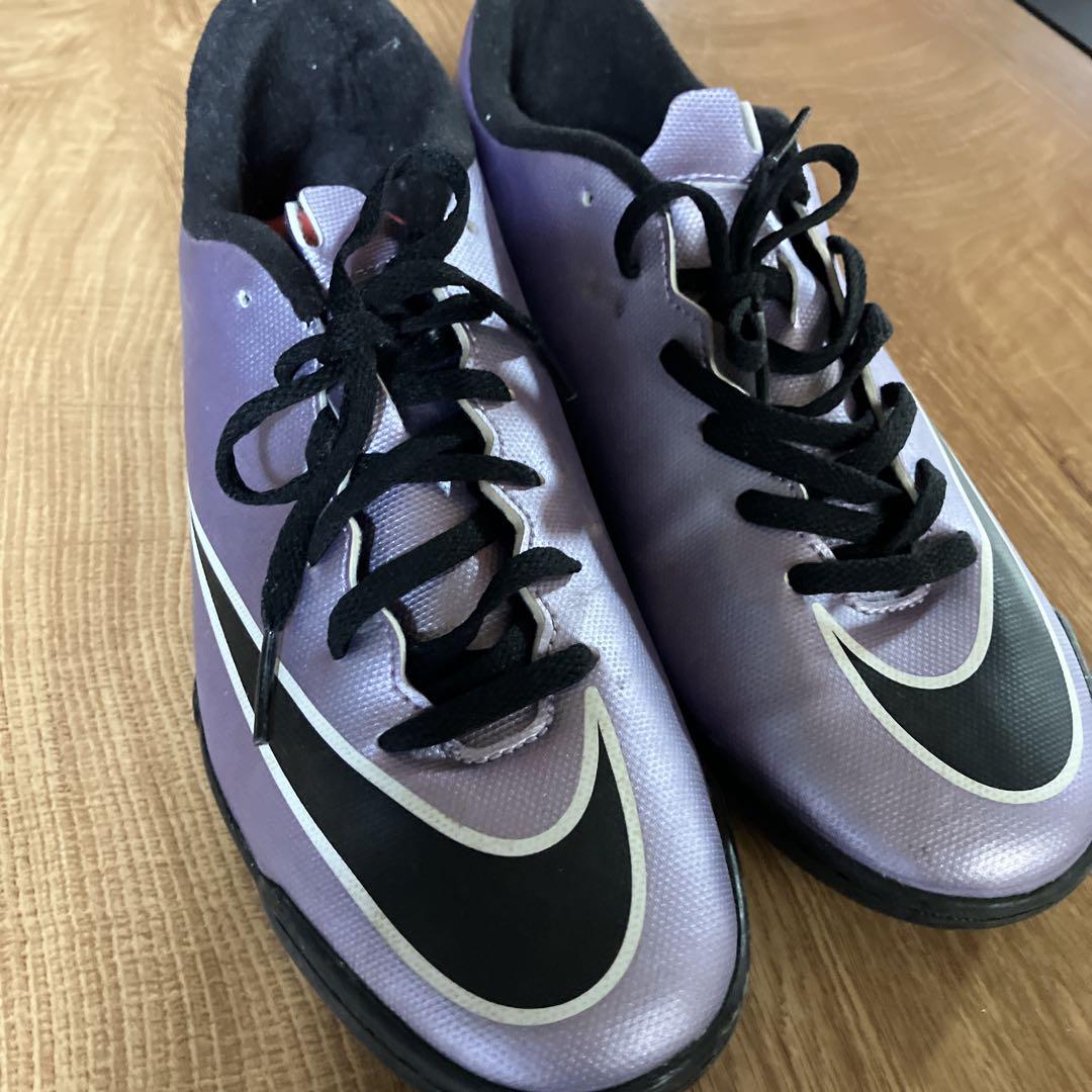 Nike フットサル サッカー トレーニングシューズ 26.5㎝ 紫色