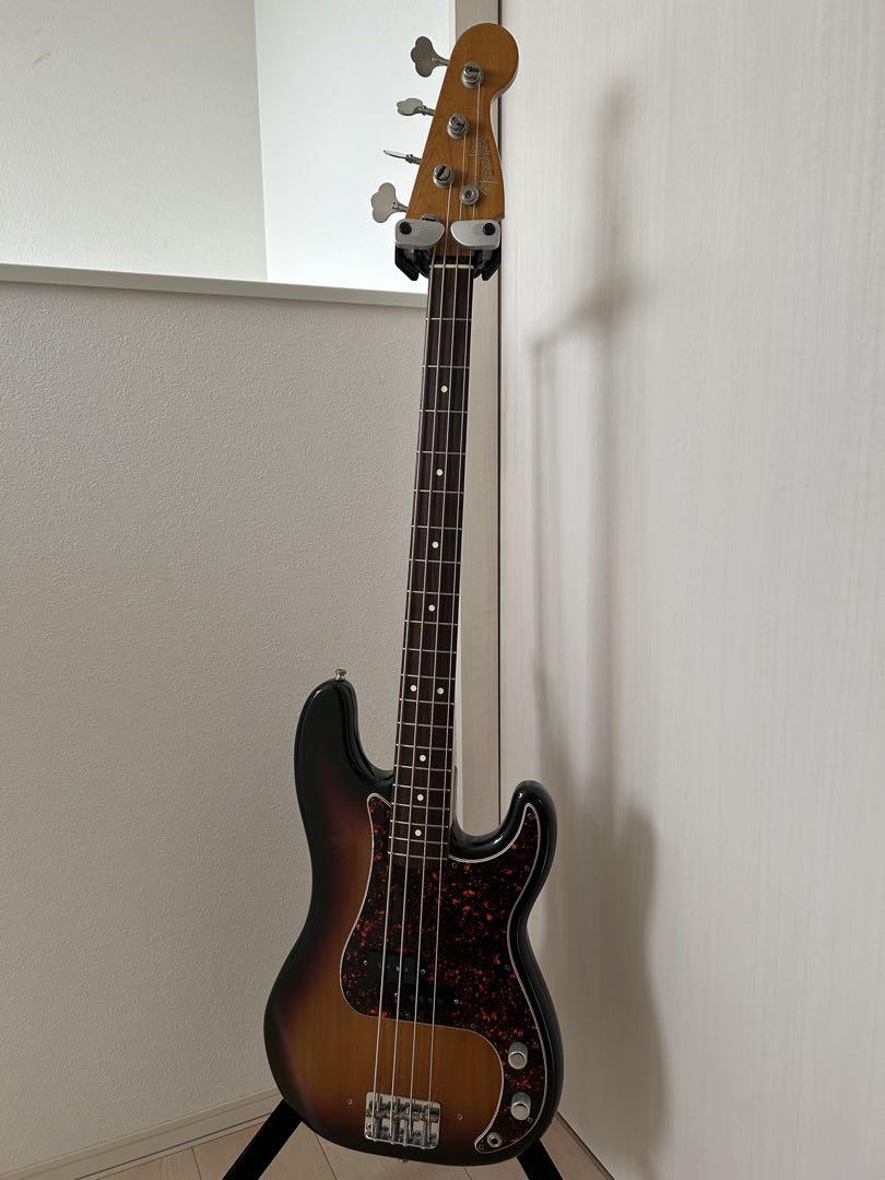 ベース Fender American Vintage Precision Bass