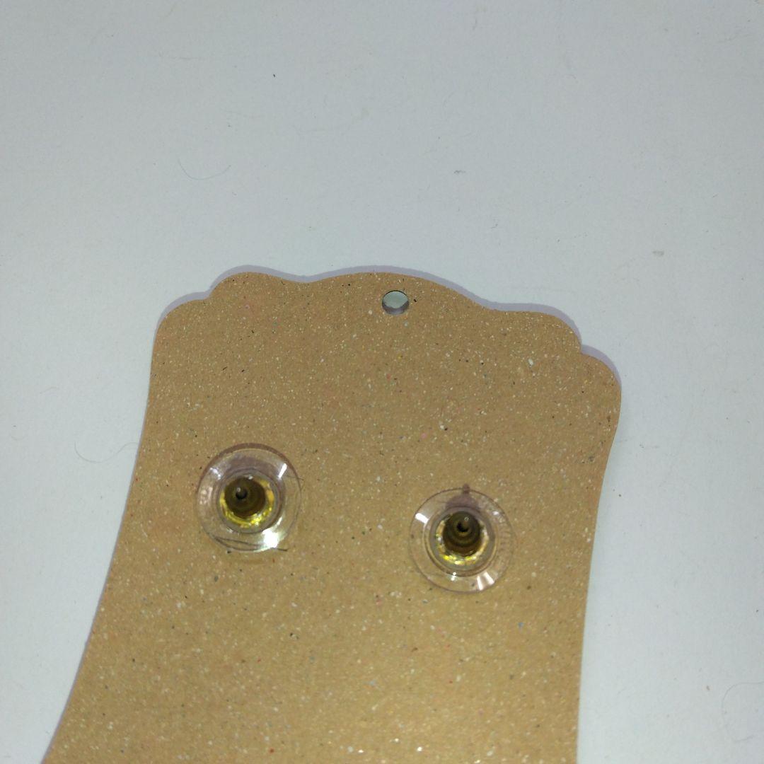 SWAROVSKI　バタフライピアス