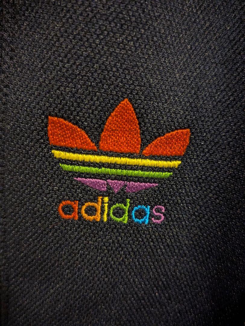 激レア 90s デサント adidas トラックパンツ レインボー刺繍
