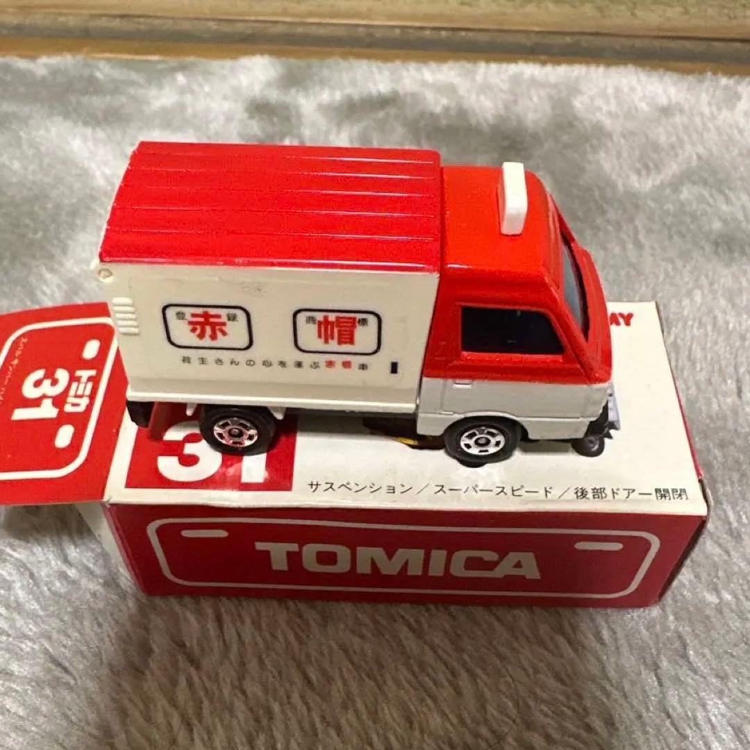 【未使用】トミカ スバル　サンバー　ハイルーフパネルバン赤帽　提灯付き