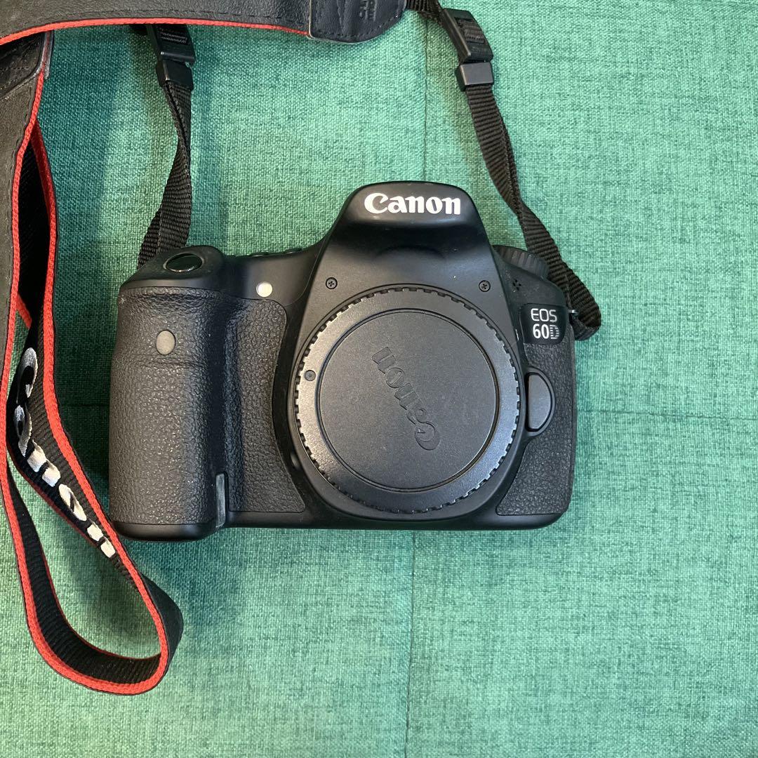 ゆ*け様 美品 Canon EOS 60D デジタル一眼レフ 本体のみ