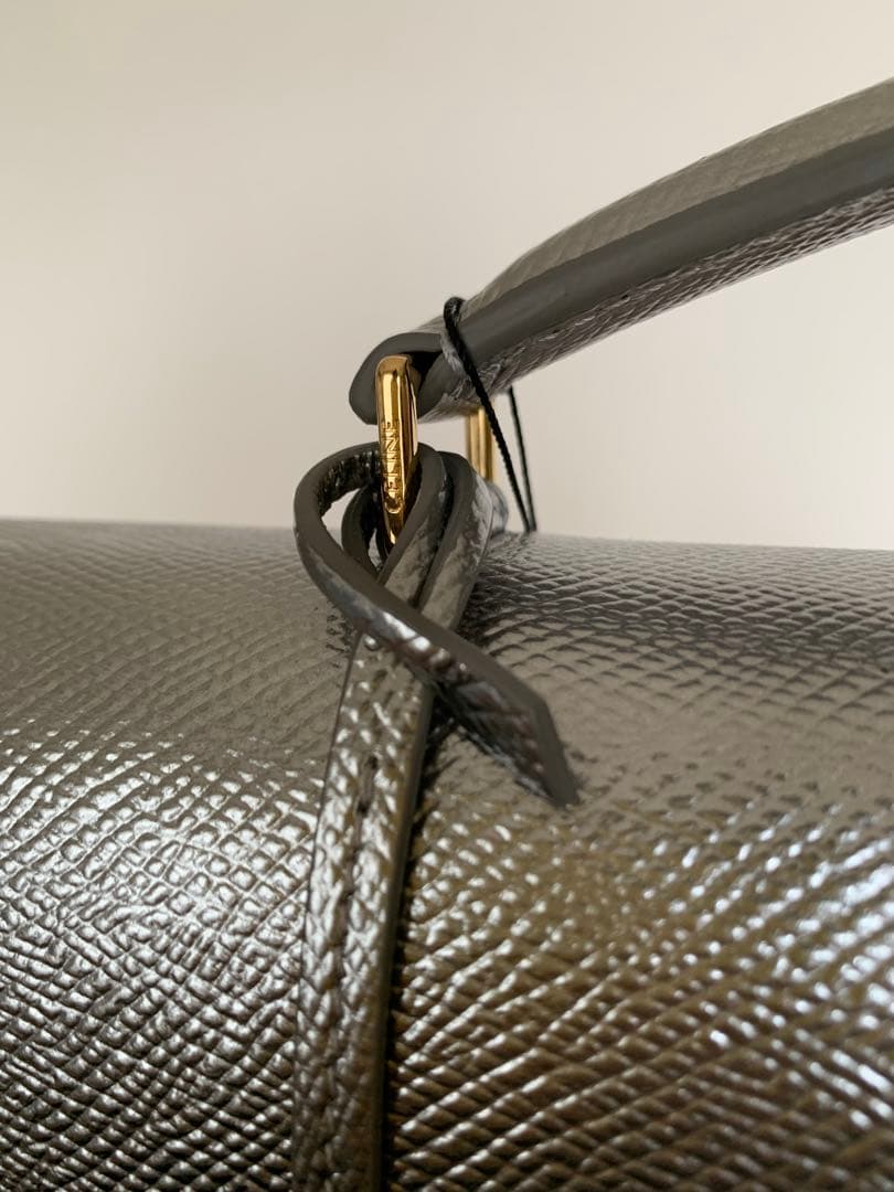 CELINEシルバー ラミネートカーフスキン ブリーフケース 南京錠付イタリア製