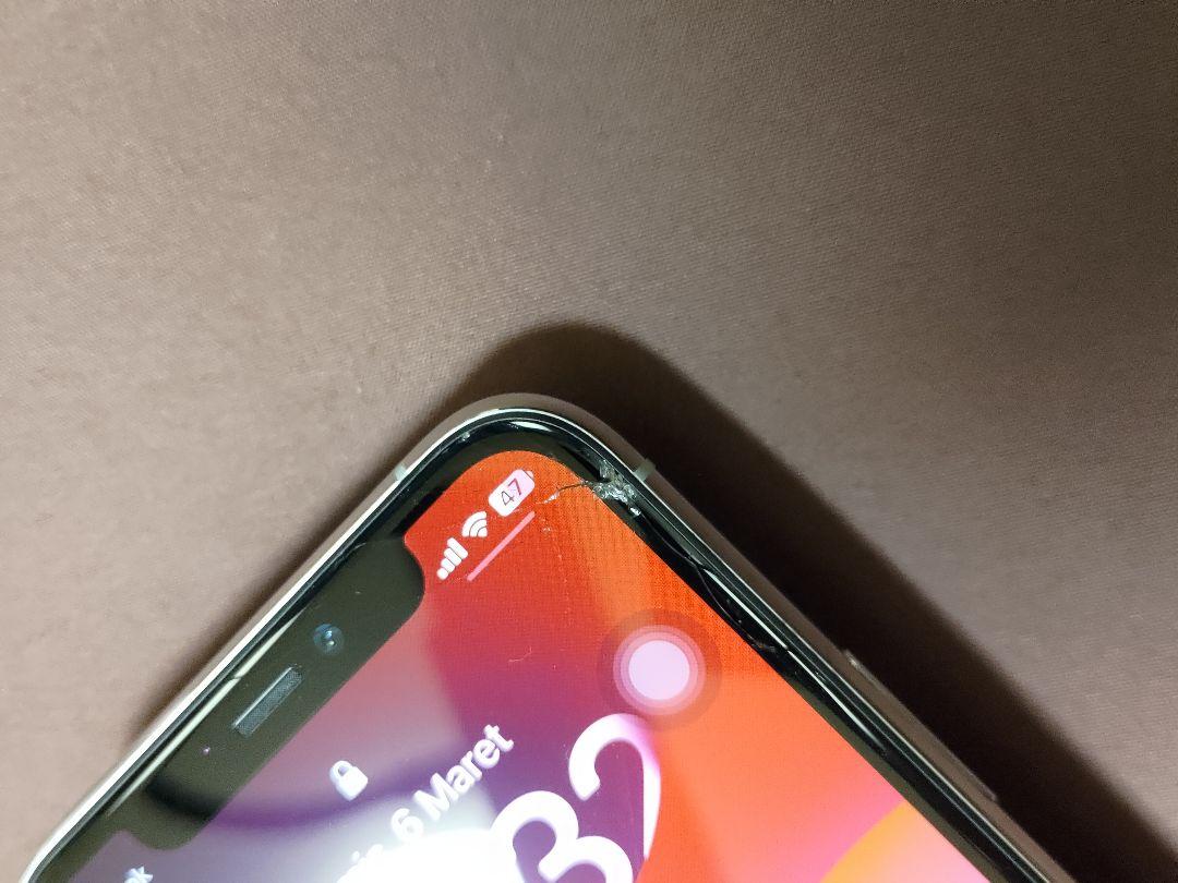 Apple iPhone 11 Pro 本体