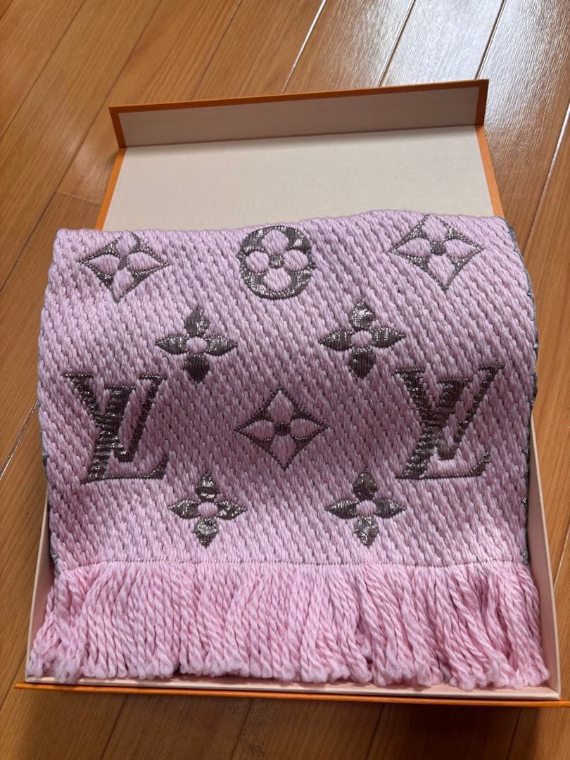LOUIS VUITTON エシャルプロゴマニア　ピンク