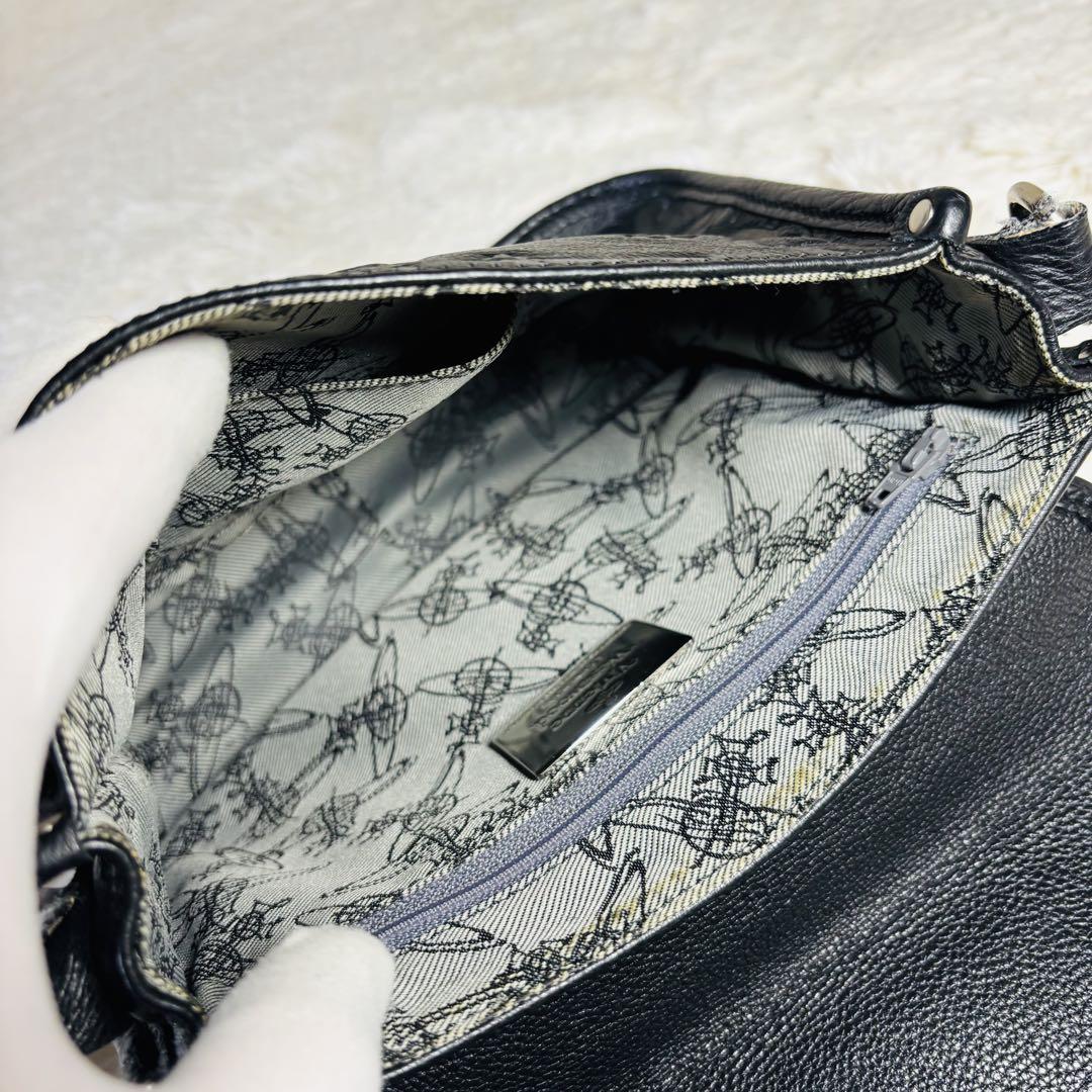 vivian westwood チェーンオーブ　レザーショルダー　アングロマニア