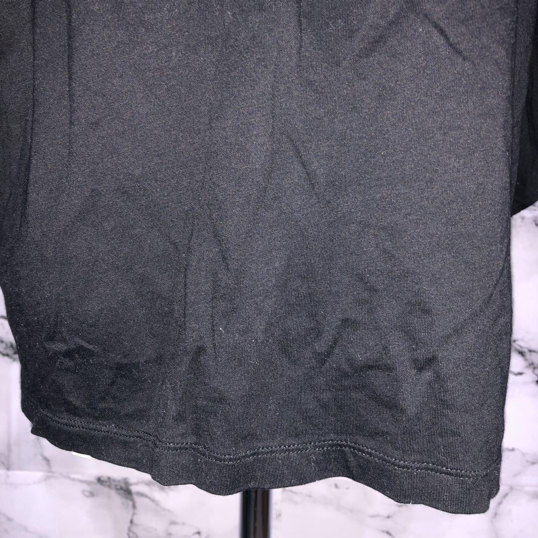ユニクロ　半袖カットソー　【L】　黒　シンプル　定番　オシャレ　上品　大人