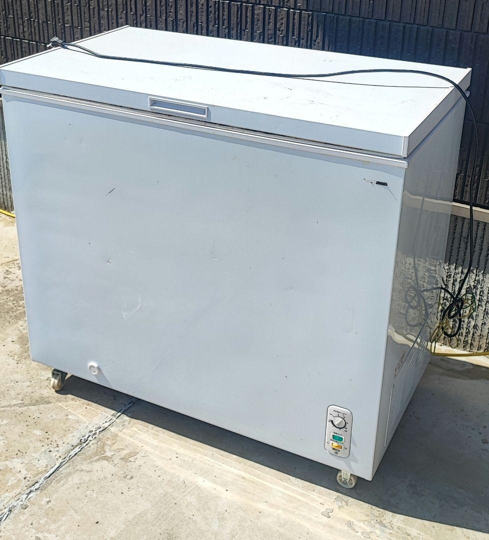 アビテラックス　Abitelax　直冷式チェスト冷凍庫　ACF-205WHITE