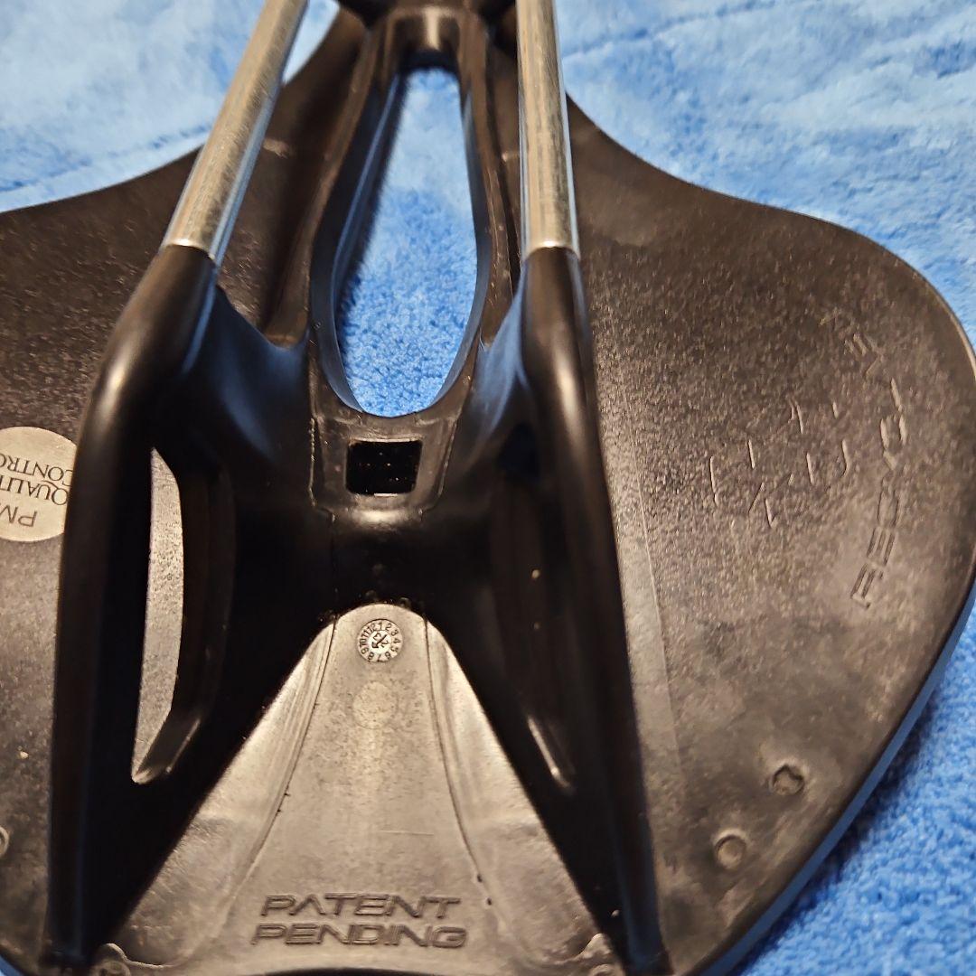 selle italia　MODEL X エルゴノミックサドル 145mm