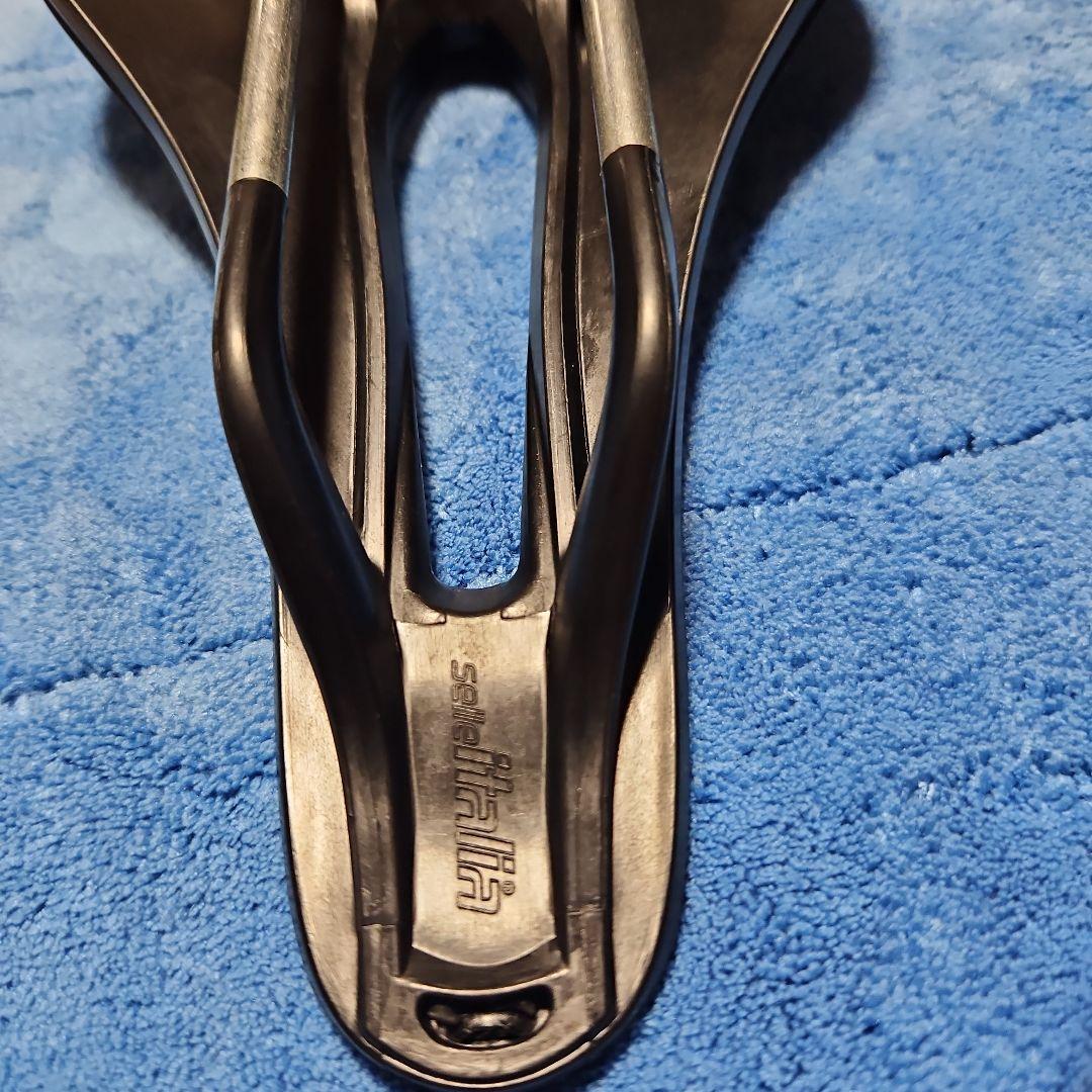 selle italia　MODEL X エルゴノミックサドル 145mm