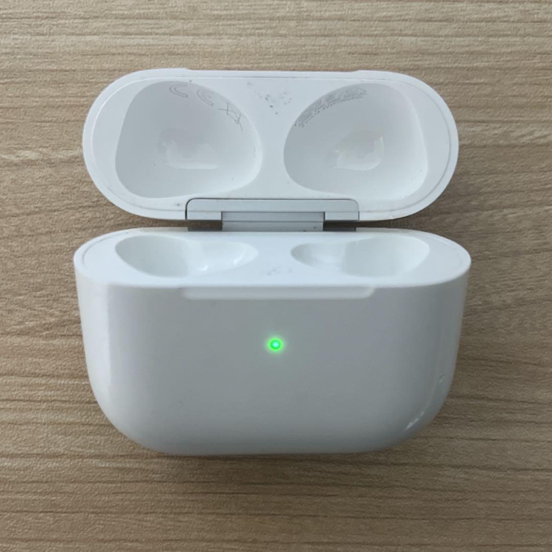 【動作確認済みAirpods 第三世代 充電ケース 【動作確認済みAirpods 第三世代 充電ケース