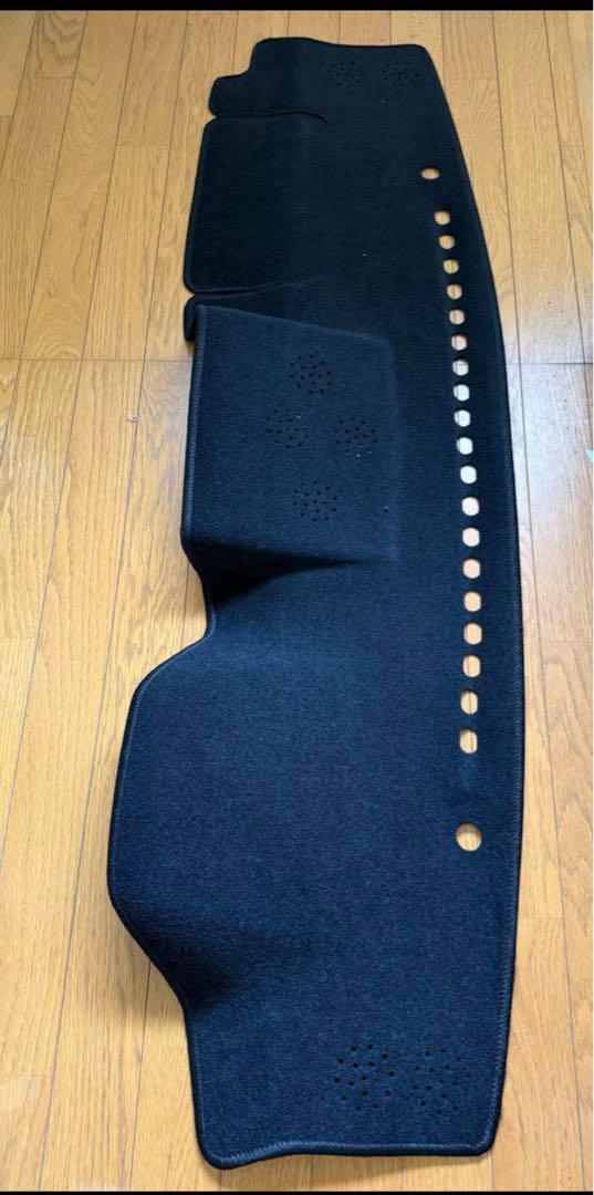 プラド150後期　ダッシュボードマット