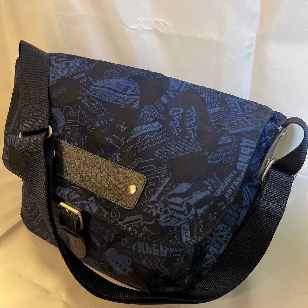 PRADAナイロンショルダーバッグ