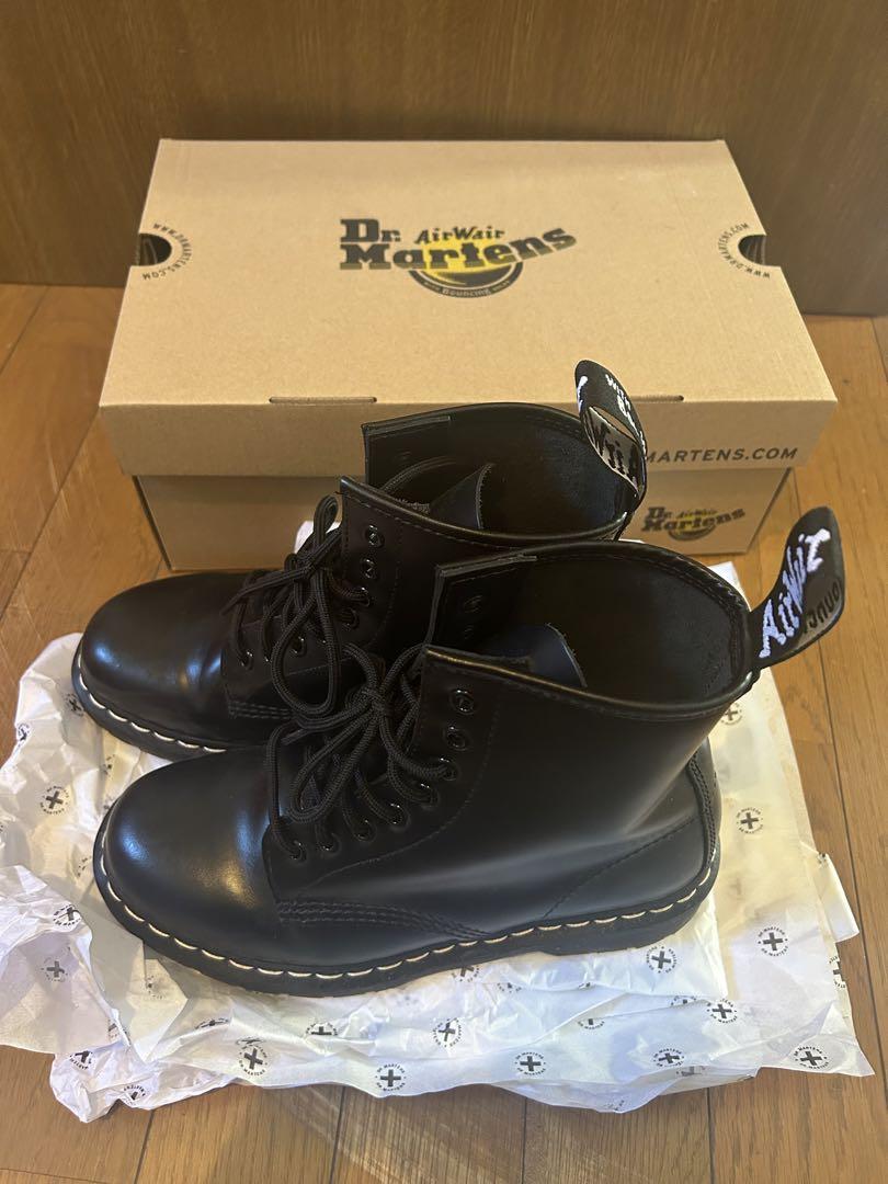 Dr. Martens(ドクターマーチン) 8 ホール ブーツ ホワイトステッチ 靴