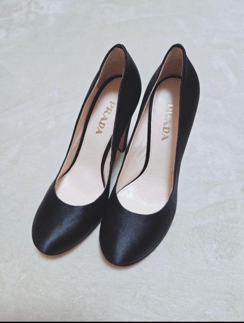 PRADA 新品 黒 ハイヒール