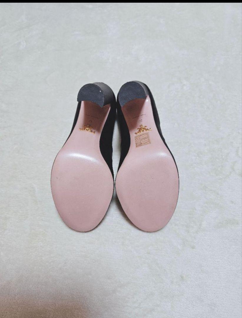 PRADA 新品 黒 ハイヒール
