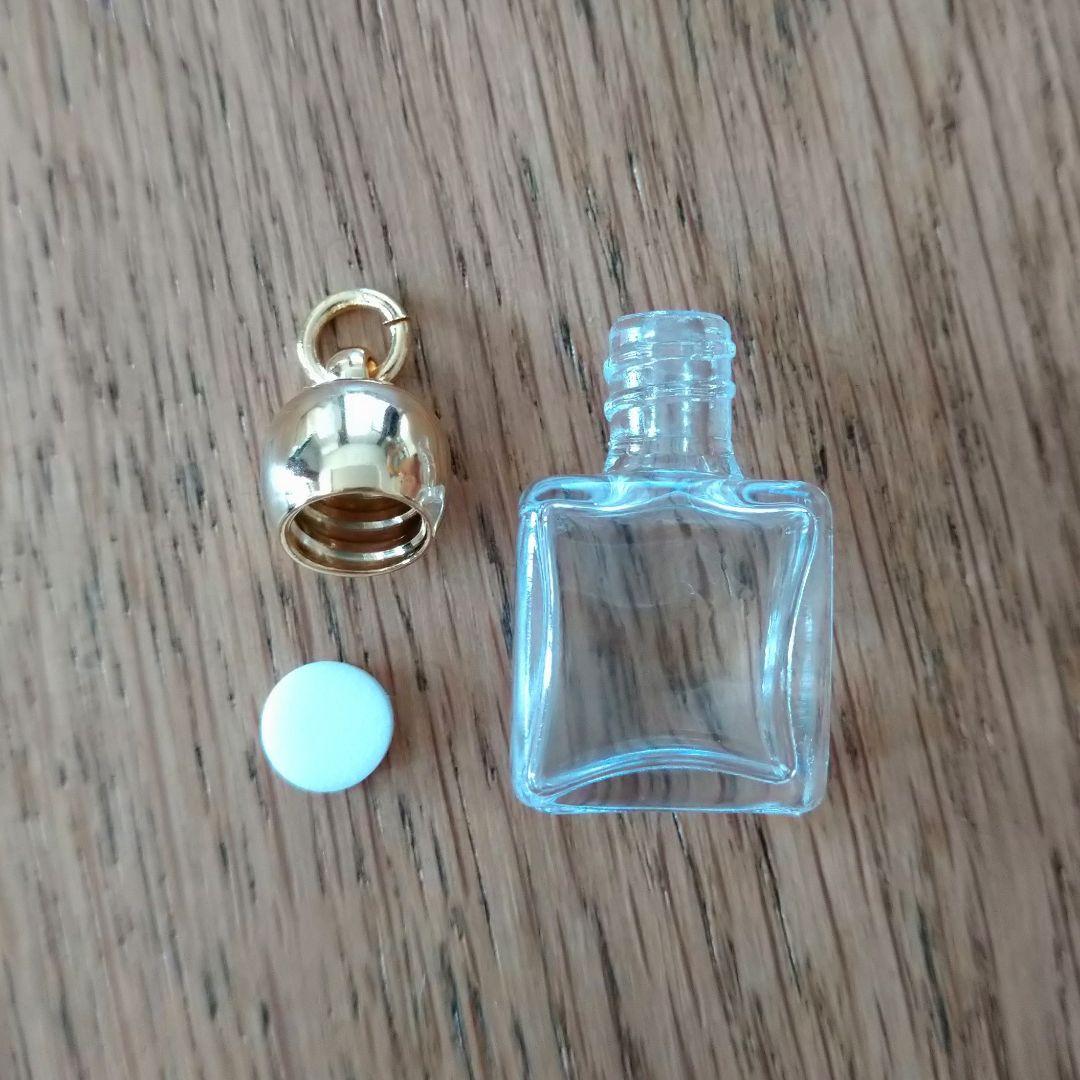 セール大得価 ミニ香水瓶 平角透明 20個セット un67g-m36923863008 アロマペンダント 爆買いSALE