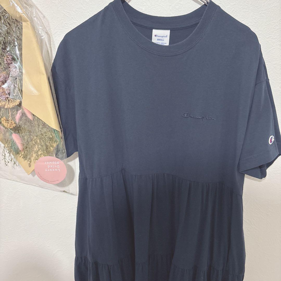 別注　Champion フリークスストア　切り替え 半袖ティアードワンピース FREAK'S STORE ワンピース 限定展開 Champion × STORE