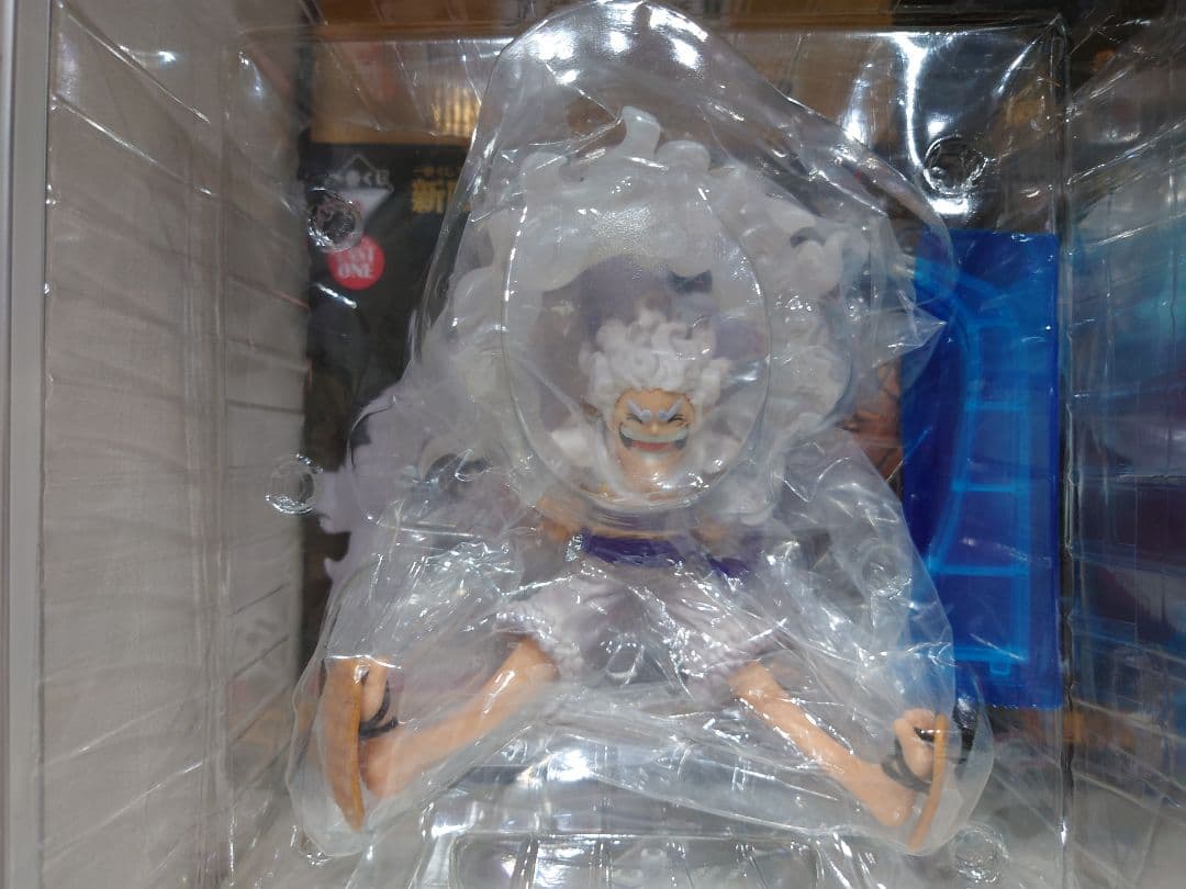 一番くじ 新四皇 シャンクス ルフィ ティーチ バギー フィギュア4体セット 一番くじ 新四皇 シャンクス ルフィ ティーチ バギー フィギュア4体セット