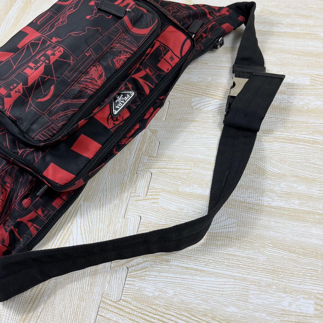 希少✨ PRADA プラダ ボディーバッグ 斜め掛け マルチカラー ナイロン