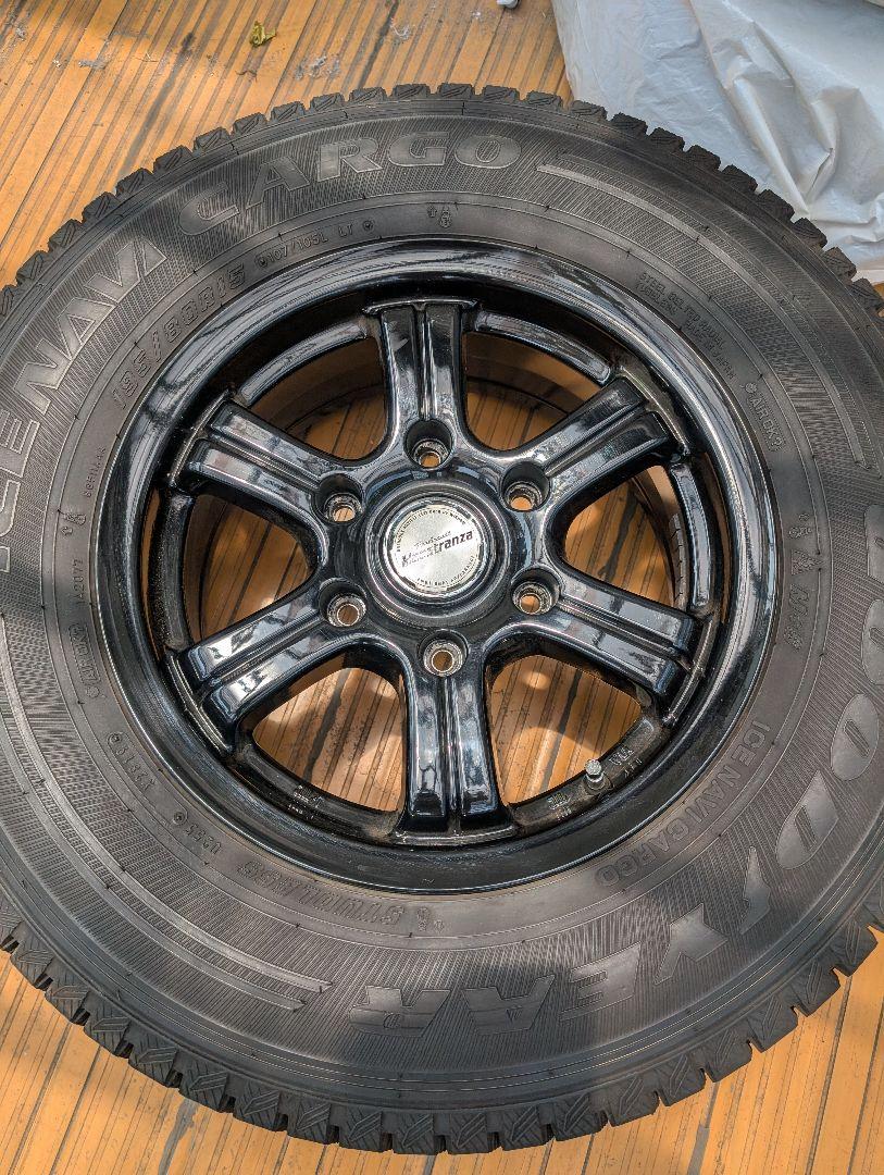 200系ハイエース　15インチ　スタッドレスホイール　4本セット　中古　大阪高槻