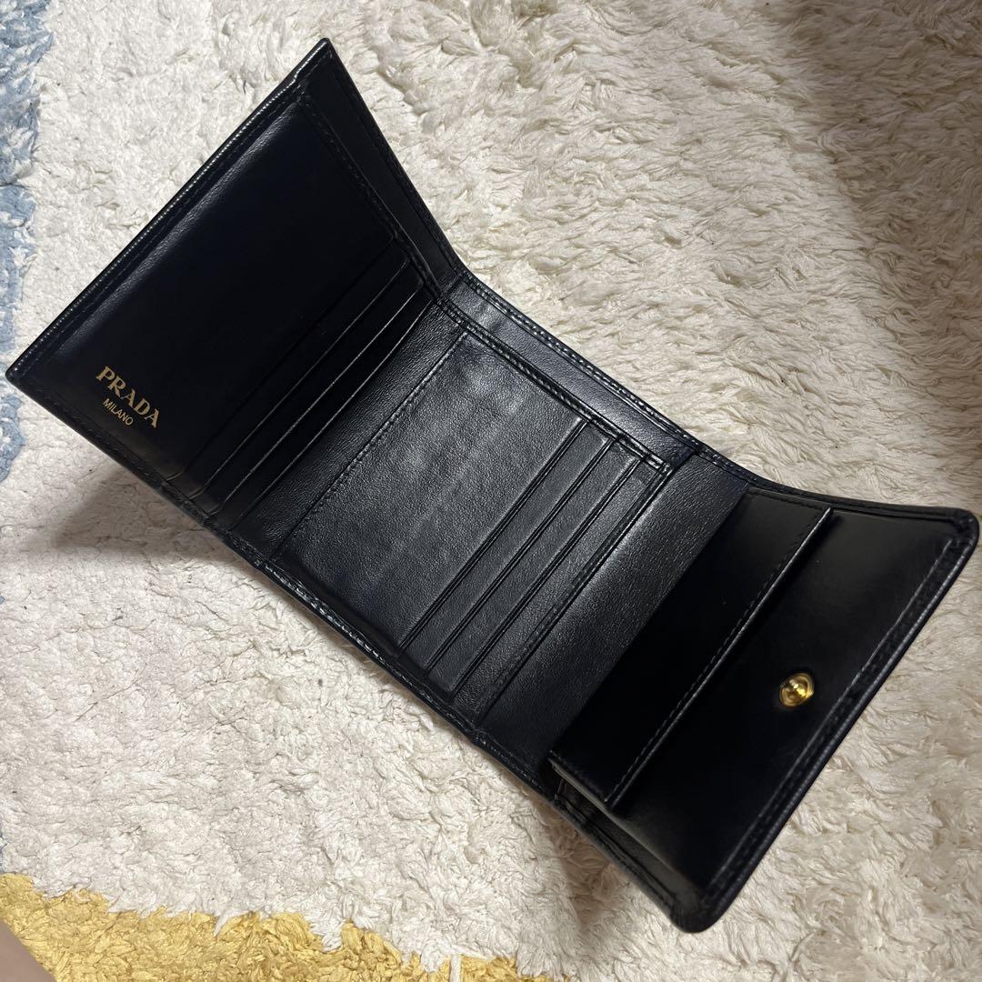 PRADA 三つ折り財布 レザー サフィアーノ