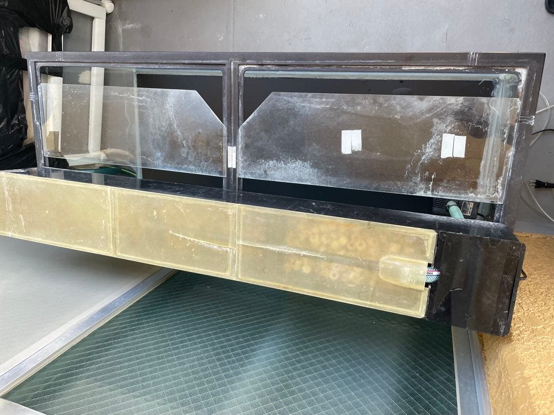 大阪府茨木市　120cm水槽　上部フィルター　Rio1100 濾過材付き