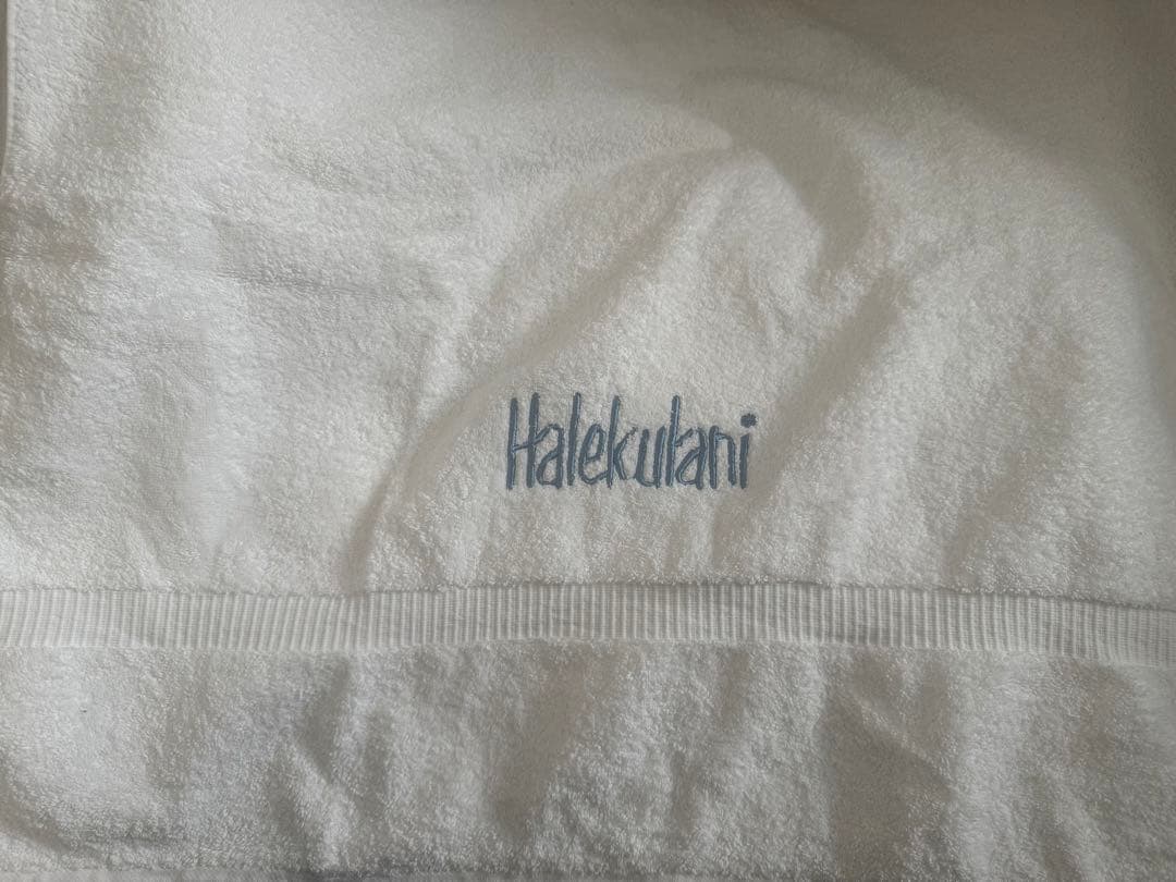 Hale Kulani バスタオル ホワイト 77cm×166cm Hale Kulani バスタオル ホワイト 77cm×166cm バスタオル