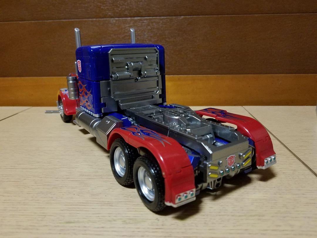 トランスフォーマー オプティマスプライム似　BLACK MAMBA LS-03